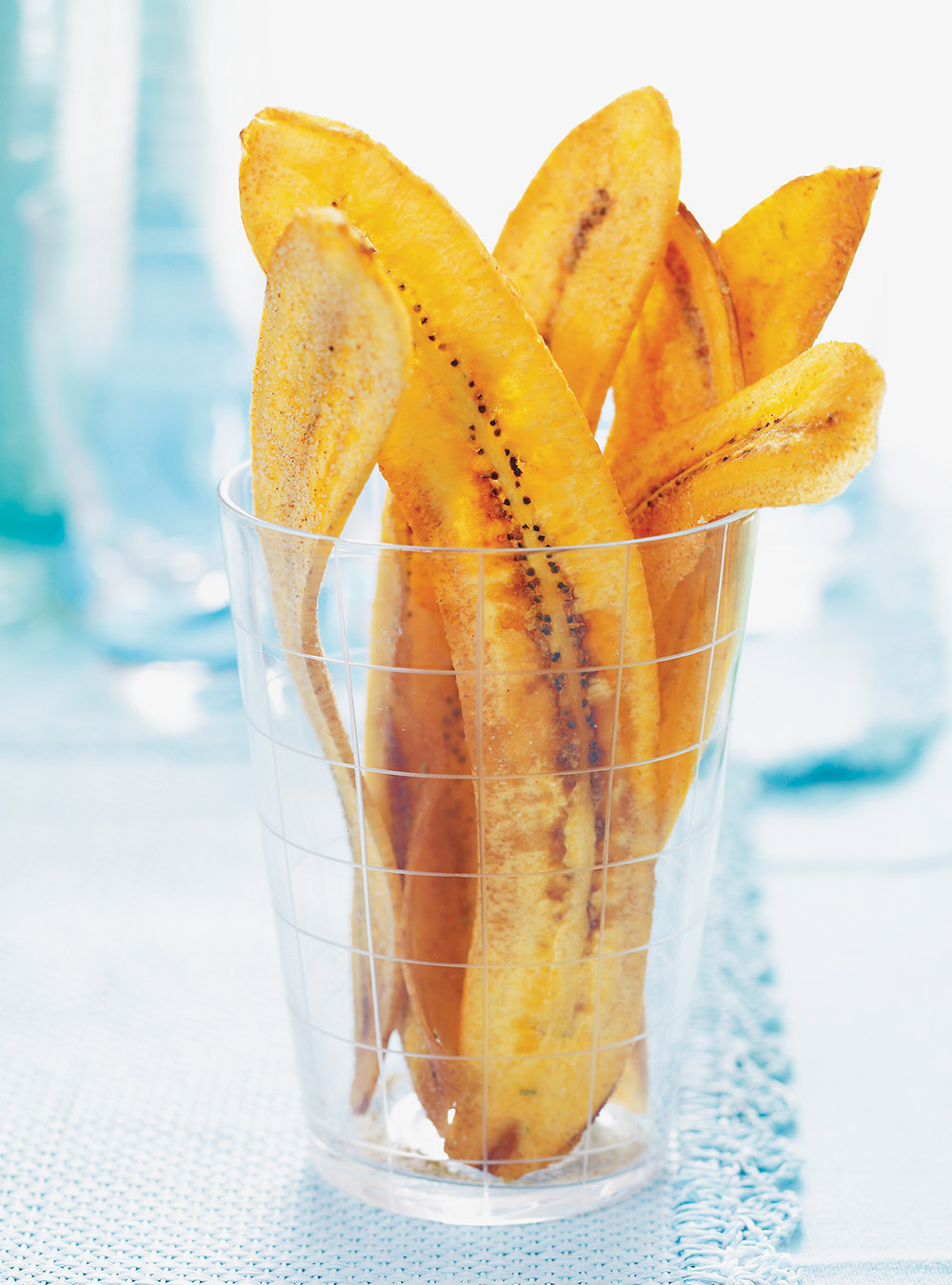 Banane plantain frite et sel à la lime | ricardo
