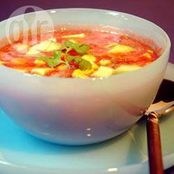 Recette soupe estivale à la tomate et à l'avocat – toutes les recettes ...