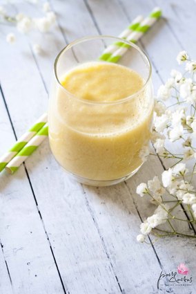 Recette de smoothie au lait d'amande, mangue et miel