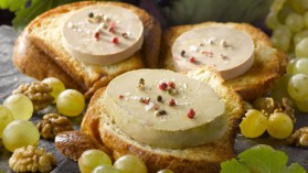 Foie gras sur brioche toastée en tartinettes pour 4 personnes ...