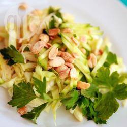 Recette salade de chou blanc à la menthe – toutes les recettes ...