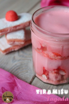 Recette de tiramisu aux fraises tagada (dessert 100% girly !)