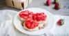 Recette de toast diététique et croustillant aux fraises et sirop d'agave