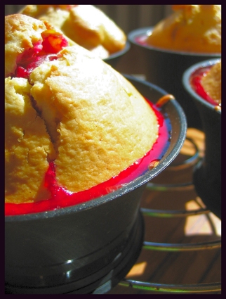 Recette de muffins aux amandes au coeur de prune rouge