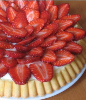 Tarte renversée aux fraises pour 6 personnes