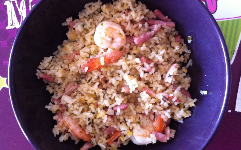 Recette riz frit aux œufs, crevettes et lardons économique > cuisine ...