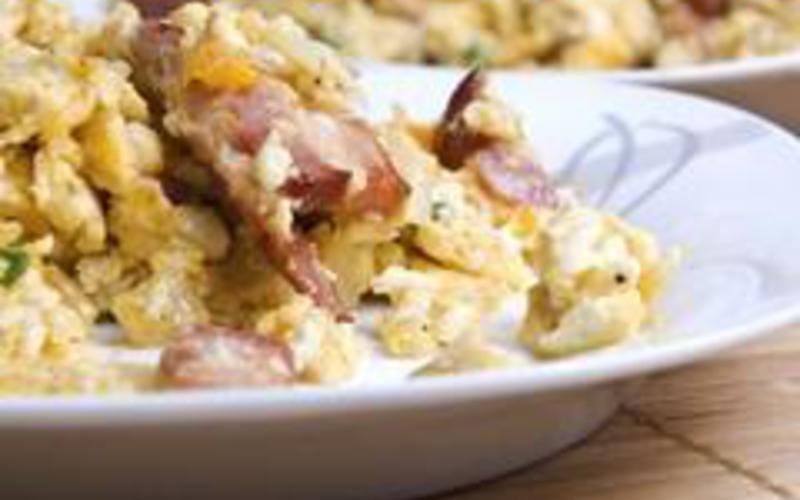 Recette œufs brouillés aux lardons économique et rapide > cuisine ...