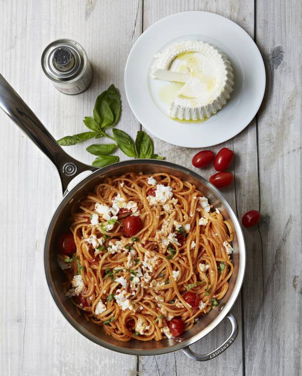 One pot pasta spaghettis, tomates et ricotta pour 3 personnes ...