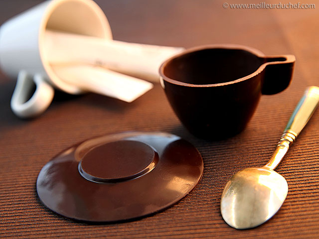 Tasse expresso en chocolat (moulage)  la recette avec photos ...