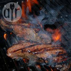 Recette steak grillé au beurre d'ail – toutes les recettes allrecipes