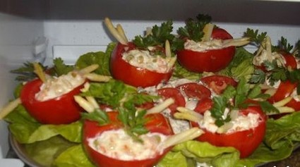 Recette de tomates farcies à la macédoine de légumes
