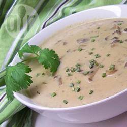 Recette soupe crémeuse de champignons – toutes les recettes ...