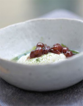 Yukimidori ou tofu à la pâte de haricot rouge et au coulis matcha ...