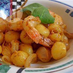 Recette crevettes au safran avec des gnocchi et des oignons ...