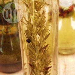 Recette huile d'olive infusée aux fines herbes – toutes les recettes ...