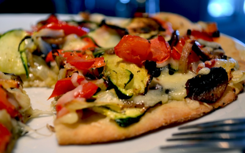 Recette pizza aux légumes croquants pas chère et simple > cuisine ...