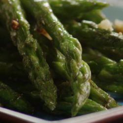 Recette asperges vertes sautées à l'ail – toutes les recettes allrecipes