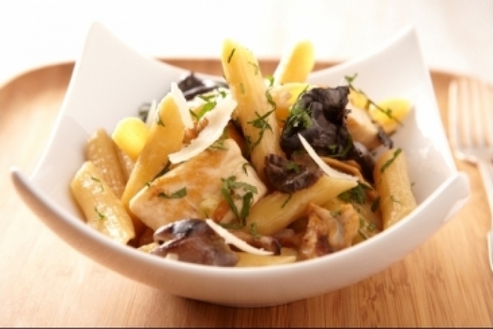Recette de pastasotto aux champignons, volaille à la crème et huile ...