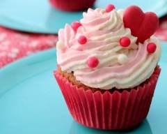 Recette cupcakes à la vanille, coeurs de fraise
