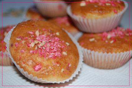 Recette de mini cakes aux pralines roses et au citron