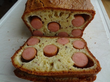 Recette cake hot dog (cake salé)