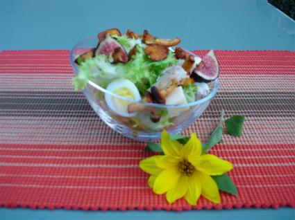 Recette de salade d'automne aux girolles et lapin confit