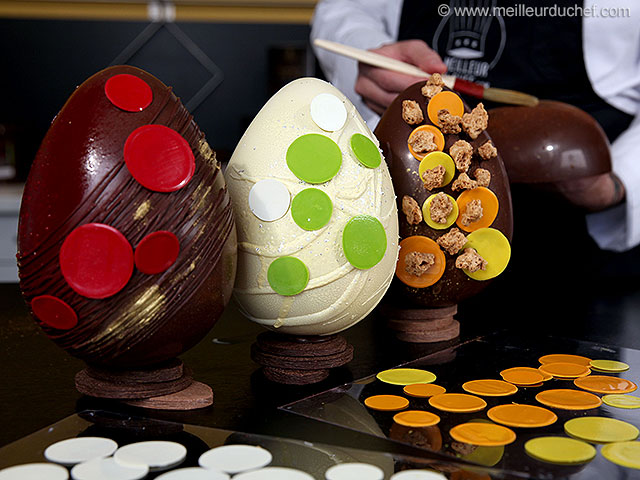 Déclinaison de décors sur œufs de pâques en chocolat  recette de ...