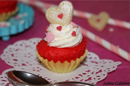 Recette de cupcakes redvelvet vanille et glaçage coquelicot