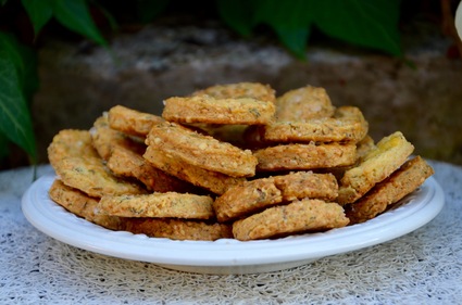 Recette de biscuits apéritifs aux herbes de provence