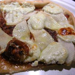 Recette pizza gorgonzola, pommes et noix – toutes les recettes ...
