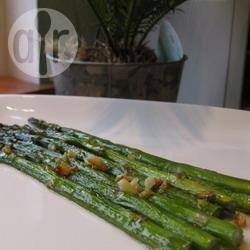 Recette asperges vertes à l'ail – toutes les recettes allrecipes