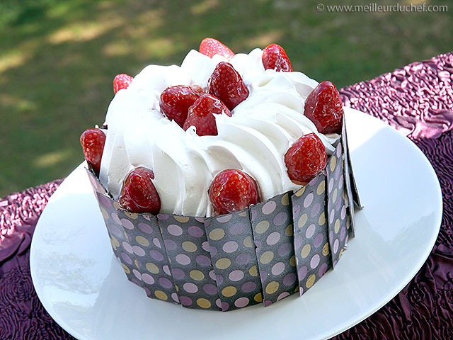 Gâteau aux fraises  notre recette avec photos  meilleurduchef.com
