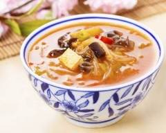 Recette soupe chinoise aux champignons noirs et tofu