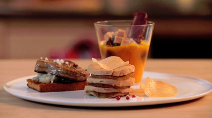 Foie gras poêlé, purée de topinambours sur pain d'épices, velouté