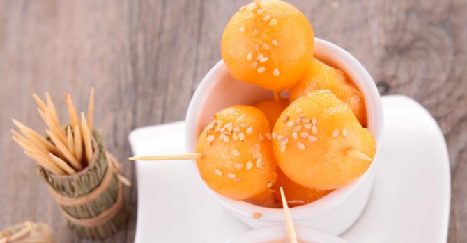 Recette de boules de melon apéritives au sésame croq'kilos