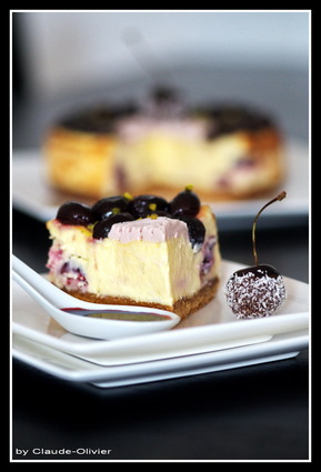 Recette de cheesecake chocolat blanc et cerises pochées