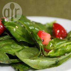 Recette salade d'épinards aux fraises – toutes les recettes allrecipes