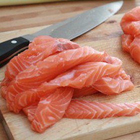 Tartare de saumon et concombre pour 4 personnes