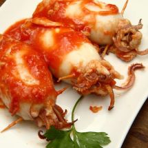 Calamars farcis à la sauce tomate asiatique