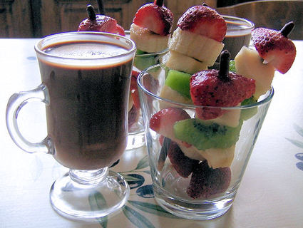 Recette de mikado de fruits frais, crème chocolat