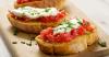 Recette de toast light au caviar de tomate et fromage frais