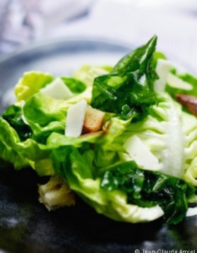 Salade caesar aux algues vertes pour 4 personnes