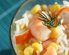 Recette salade de riz aux crevettes et surimi