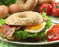 Recette bagel egg and bacon