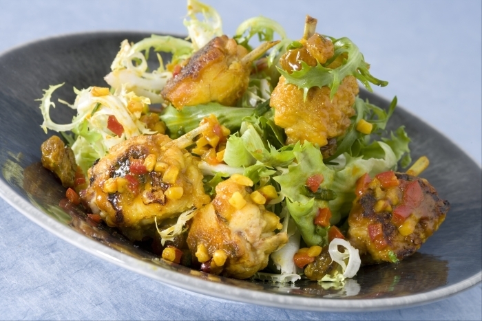 Recette de salades d'ailerons de poulet au curry facile et rapide