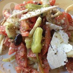 Recette horiatiki (salade paysanne grecque) – toutes les recettes ...