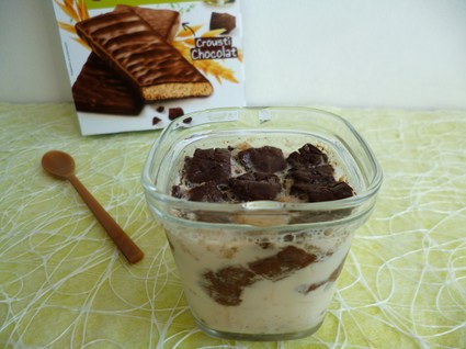 Recette yaourts maison aux biscuits allégés nappés chocolat noir ...