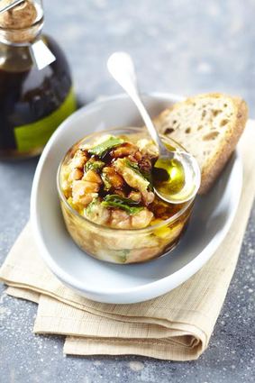 Tartare de poisson au condiment balsamique à l'olive verte