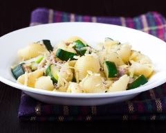 Recette one pot pasta au thon, courgette et gruyere râpé
