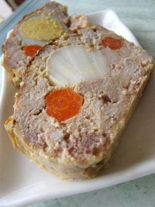 Recette de pain de viande carottes et oeufs durs